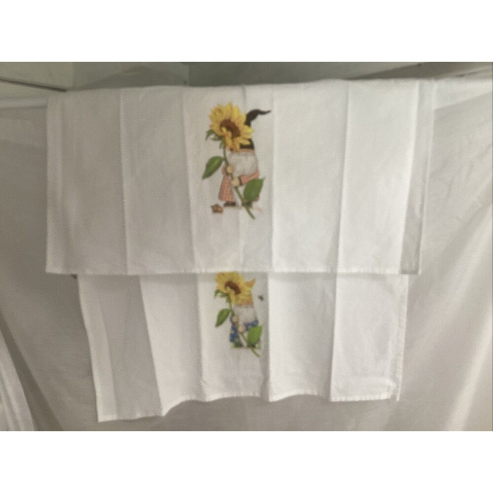 mary lake thompson flour sack towels gnome sunflower leaves bee 28”x28”